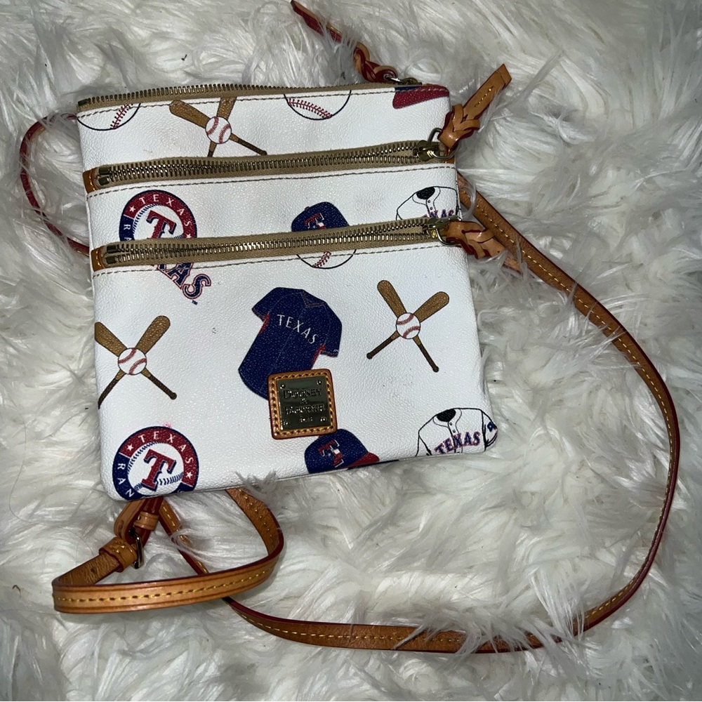 MLB Texas Rangers Dooney & Bourke Crossbody